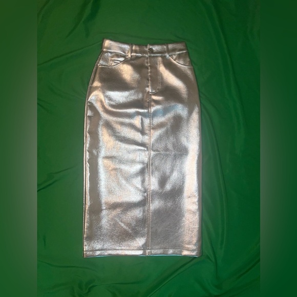 NWT 7 For All Mankind Silver Metallic Pencil Skirt size XS - Picture 3 of 9